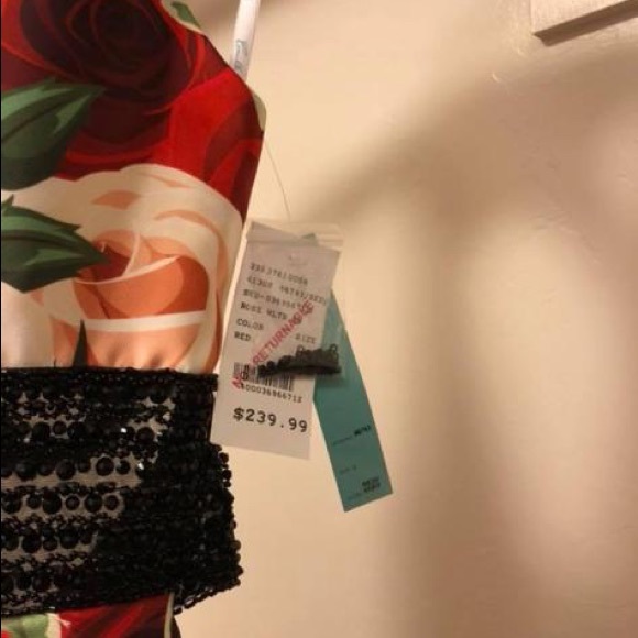 Dress - Picture 3 of 3